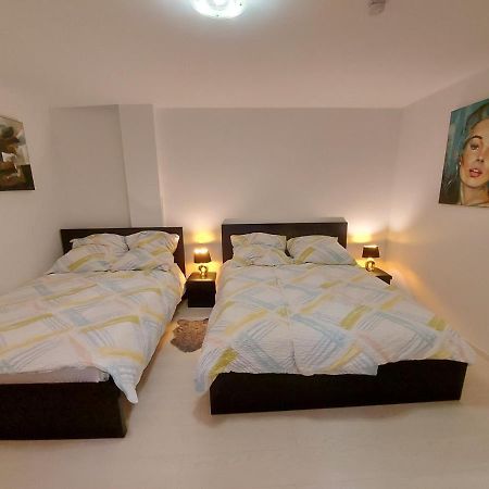 Several Different Rooms, Newly Furnished, In A New House In Vichten Exteriör bild