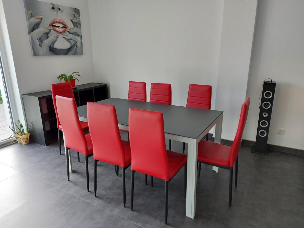 Several Different Rooms, Newly Furnished, In A New House In Vichten Exteriör bild